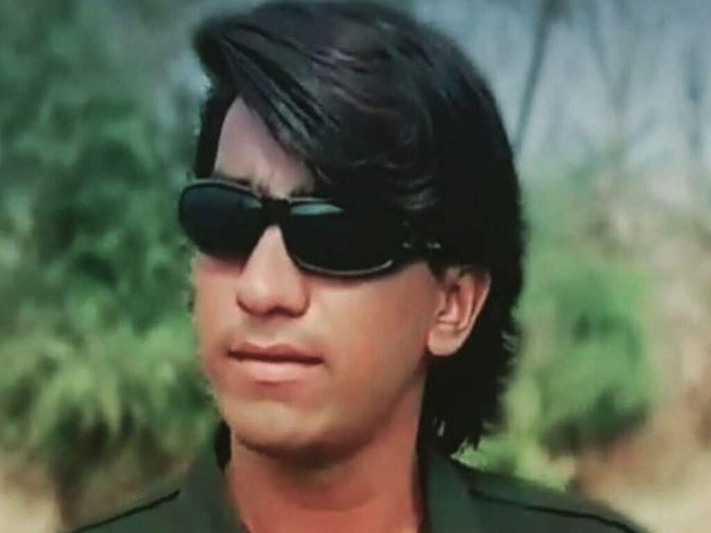 Ajay Devgan Lookalike Kailash Chouhan: Ajay Devgan Lookalike Viral On Social Media: Kailash Chauhan keeps sharing his videos and photos on his Instagram account.