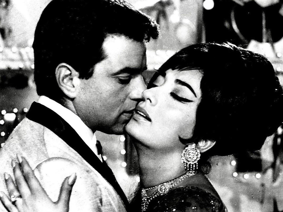 dharmendra wanted to work with sadhna but was rejected in.jpg